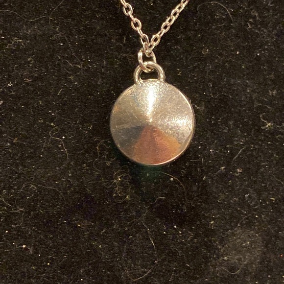 Teal Blue Rivoli  Pendant and Silver Tone Chain. - Picture 5 of 6